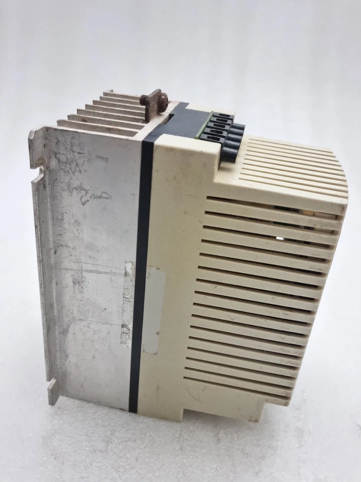 Lenze AC Tech SM410 1HP 0.75kW Variable Speed AC Motor Drive Made In USA